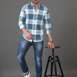 Men Regular Fit Checkered Casual Shirt